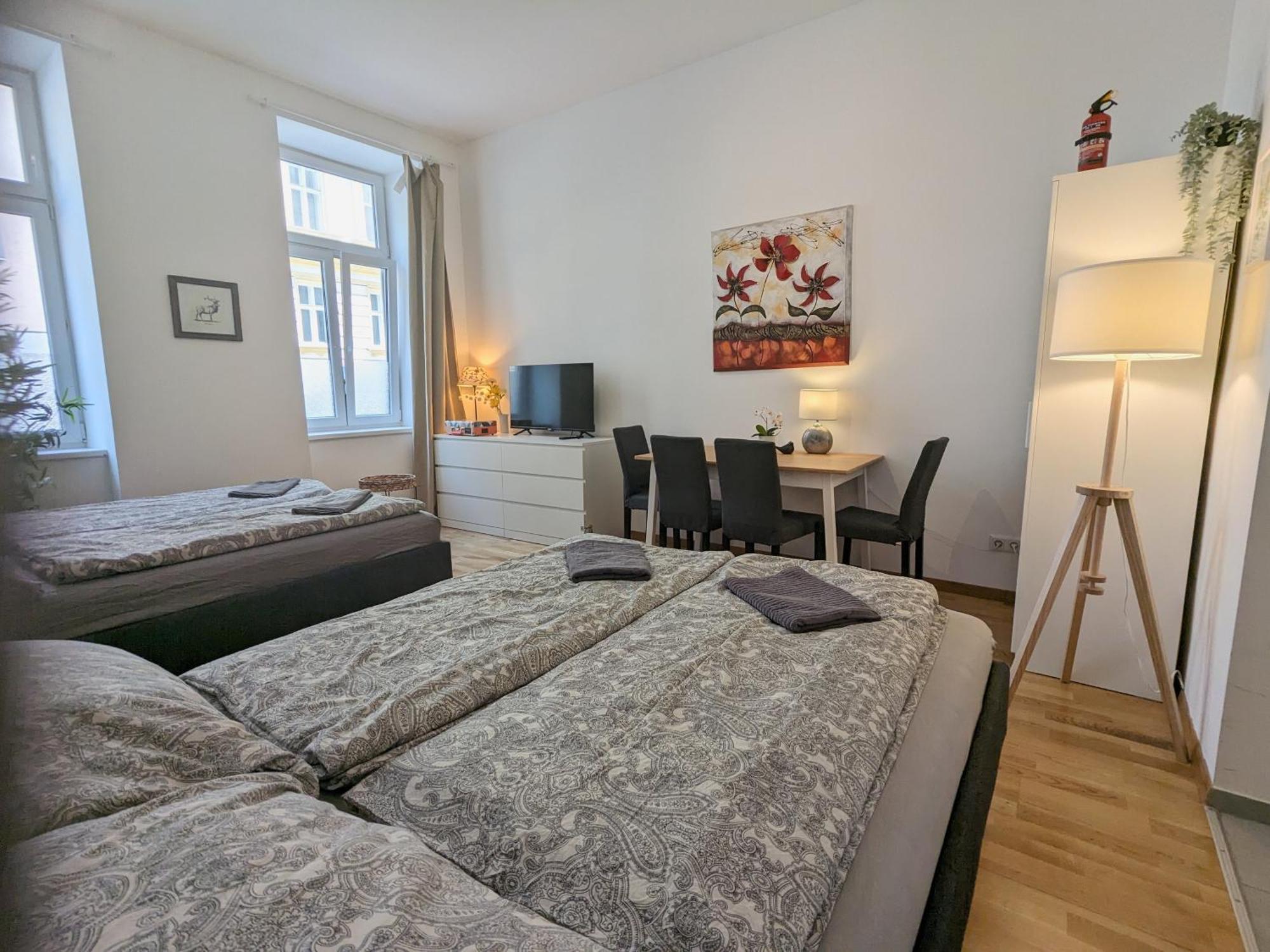 Renovated Studio - 10 Min To Center Вена Экстерьер фото